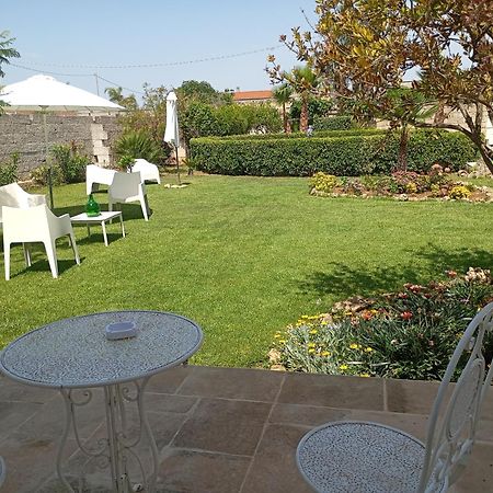 Li Curti B&B Melissano Exteriör bild