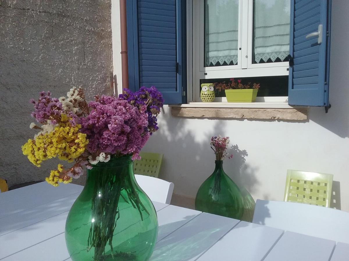 Li Curti B&B Melissano Exteriör bild
