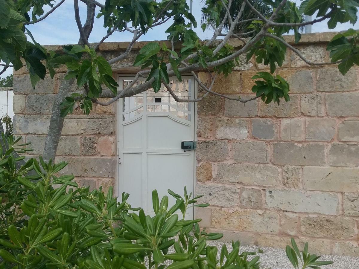 Li Curti B&B Melissano Exteriör bild